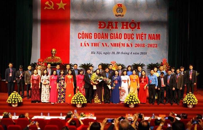 Ban Chấp hành Công đoàn Giáo dục Việt Nam khóa XV (nhiệm kỳ 2018-2023). Ảnh: Moet.gov.vn