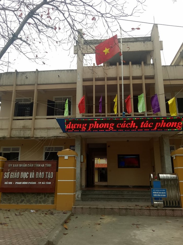 Sở Giáo dục và Đào tạo tỉnh Hà Tĩnh.