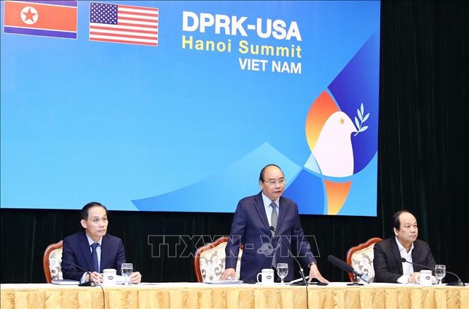 Ngày 24/2, Thủ tướng Nguyễn Xuân Phúc chủ trì buổi làm việc giữa các bộ, ngành, thành phố Hà Nội chuẩn bị cho Hội nghị Thượng đỉnh Mỹ - Triều Tiên lần thứ hai. Ảnh: TTXVN