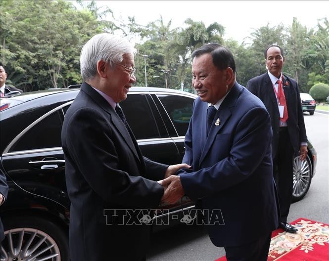 Tổng Bí thư, Chủ tịch nước Nguyễn Phú Trọng và Chủ tịch Thượng viện Campuchia Samdech Say Chhum. Ảnh: Trí Dũng/ TTXVN