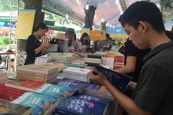 Nhiều đại biểu cho rằng, ở Việt Nam, văn hóa đọc chưa được quan tâm phát triển đúng mức. (Ảnh chỉ mang tính minh họa: PV/Vietnam+)