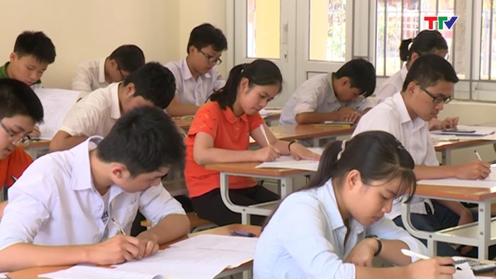 Học sinh tham gia kỳ thi tuyển sinh vào lớp 10. Ảnh minh hoạ: Truyền hình Thanh Hoá