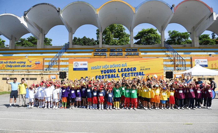 Hơn 240 em nhỏ từ các làng trẻ SOS đã hội ngộ trong Ngày hội Bóng đá Young Leader Football Festival đầy ý nghĩa và thú vị