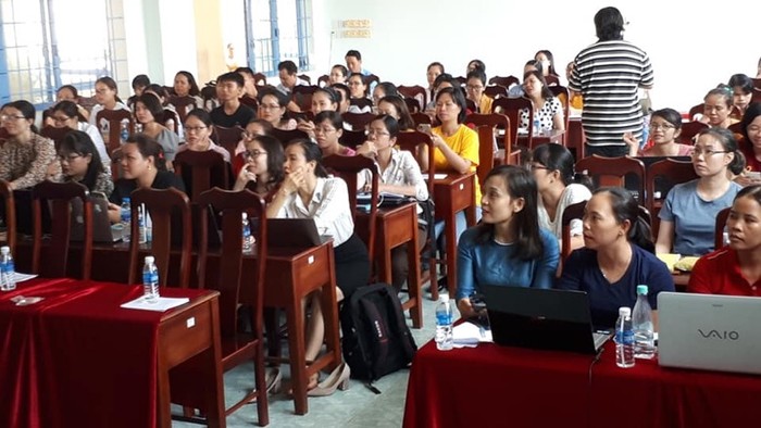 Hơn 100 giáo viên đến từ các địa phương trong tỉnh Bà Rịa – Vũng Tàu tham dự.