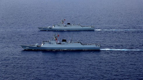 Tàu hải cảnh của Trung Quốc trên Biển Đông. (Ảnh: Infonet.vn)