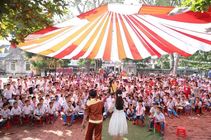650 học sinh trường Tiểu học Hợp Thành đã có một buổi trải nghiệm đầy ắp tiếng cười trong Ngày hội đọc sách.
