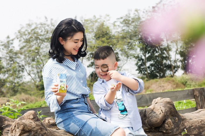 Tập đoàn TH đã trở thành doanh nghiệp sữa tiên phong trên thị trường Việt Nam sử dụng ống hút thân thiện với môi trường thay cho ống hút nhựa