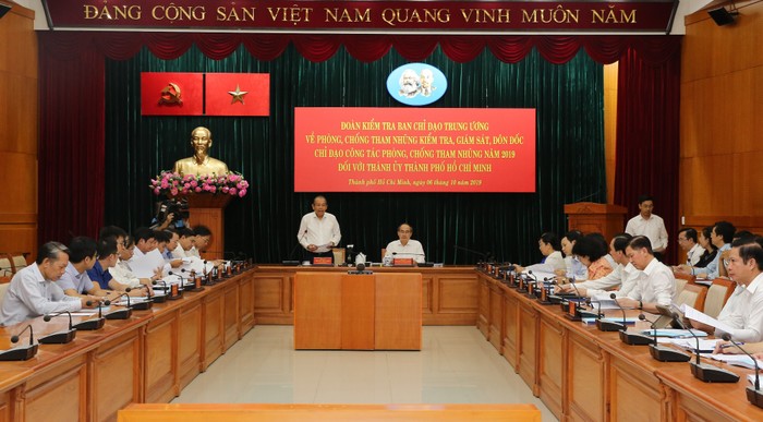 Buổi làm việc của Đoàn kiểm tra với Ban Thường vụ Thành ủy Thành phố Hồ Chí Minh chiều 6/10. Ảnh: VGP/Mạnh Hùng