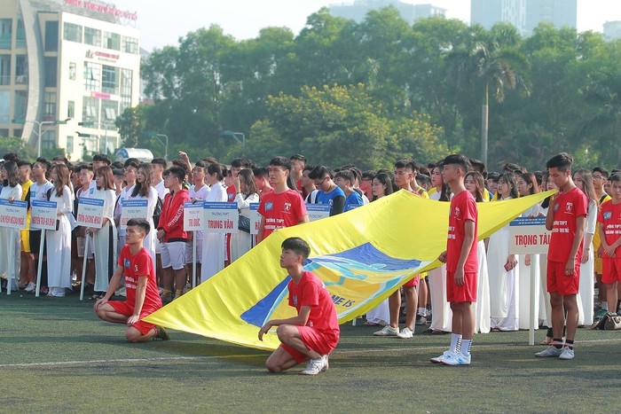 Giải bóng đá truyền thống của học sinh trung học phổ thông Hà Nội chính thức khai mạc