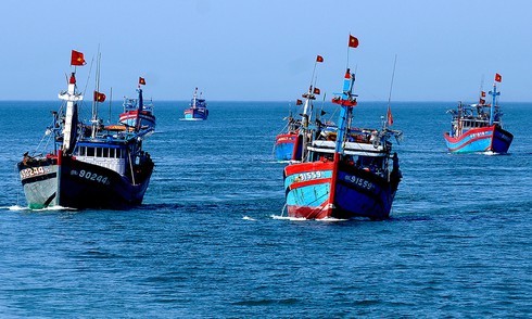 Chấm dứt tình trạng tàu cá vi phạm khai thác hải sản trái phép. (Ảnh minh họa: VGP)