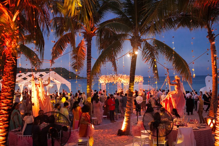 Tỷ phú Ấn Độ đã chọn Nam Phú Quốc là nơi tổ chức lễ cưới trọng đại nhất đời mình