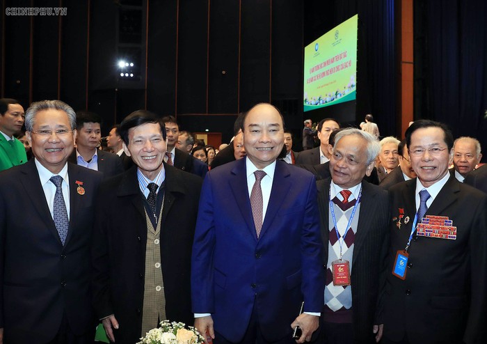 Thủ tướng Nguyễn Xuân Phúc và các đại biểu dự lễ kỷ niệm. (Ảnh: Chinhphu.vn)