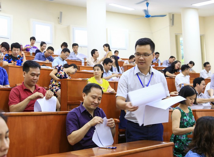 Có 4 trường hợp viên chức giáo dục được miễn thi ngoại ngữ để thăng hạng chức danh nghề nghiệp. (Ảnh minh hoạ: Vnu.edu.vn)