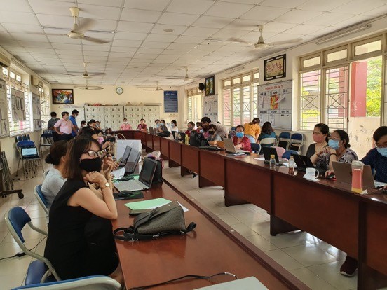 Giáo viên Trường Trung học phổ thông Thủ Thiêm tham gia tập huấn dạy học online – Tháng 3/2020