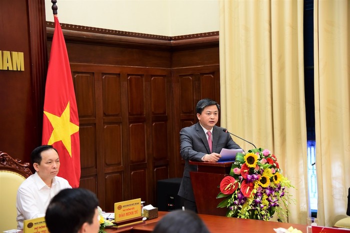 Chủ tịch Hội đồng quản trị VietinBank Lê Đức Thọ là đại diện duy nhất của các ngân hàng thương mại phát biểu tại Hội nghị do Thủ tướng Chính phủ chủ trì