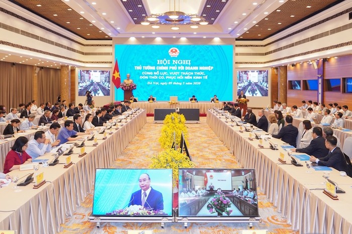 Hội nghị trực tuyến với Doanh nghiệp sáng nay được Thủ tướng Chính phủ Nguyễn Xuân Phúc chủ trì