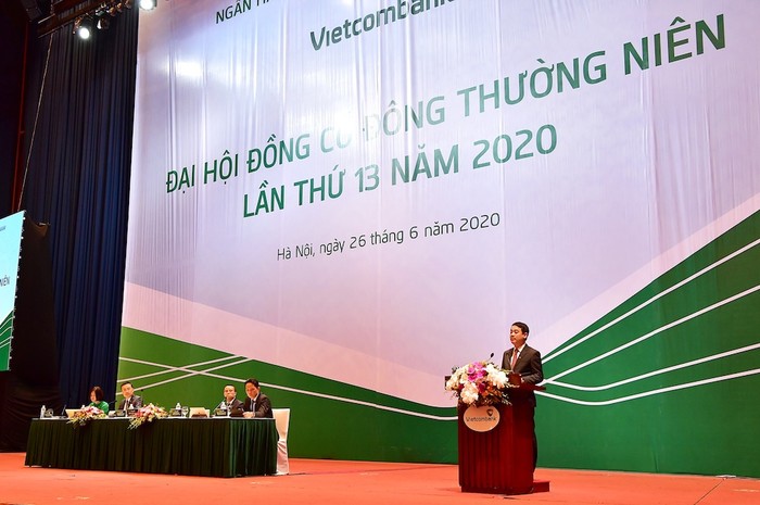 Ông Nghiêm Xuân Thành – Chủ tịch Hội đồng quản trị Vietcombank phát biểu tại Đại hội đồng cổ đông Vietcombank lần thứ 13