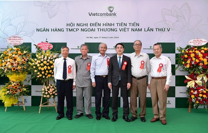 Hội nghị Điển hình tiên tiến Ngân hàng Ngoại thương Việt Nam lần thứ V ảnh 11