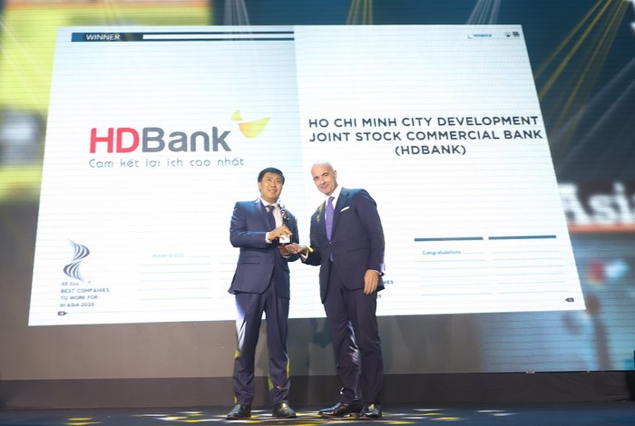 HDBank được vinh danh là &quot;Nơi làm việc tốt nhất châu Á&quot;.