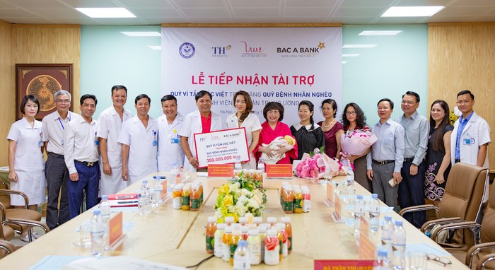 Tính đến năm 2020, Quỹ Vì Tầm Vóc Việt đã tài trợ 1,2 tỷ đồng cho Quỹ Bệnh nhân nghèo của Bệnh viện Phụ sản Trung ương