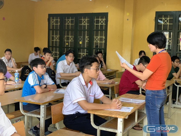Thí sinh tham dự kỳ thi tuyển sinh vào lớp 10 tại Hà Nội. (Ảnh minh họa: Thùy Linh)