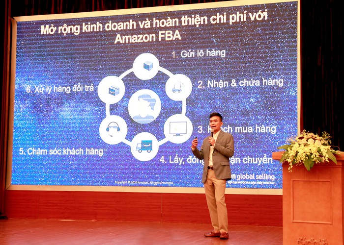 Ông Trần Xuân Thủy, Giám đốc Amazon Việt Nam chia sẻ về những cơ hội xuất khẩu trực tuyến thông qua nền tảng Amazon.