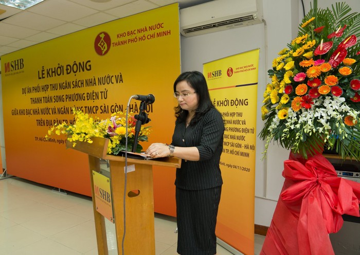 Bà Ngô Thu Hà - Phó Tổng giám đốc SHB cam kết, việc thực hiện thanh toán sẽ được SHB triển khai trên hệ thống công nghệ hiện đại nhất