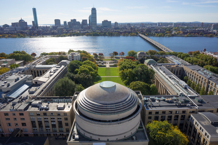 MIT - trường Đại học danh giá hàng đầu nước Mỹ.