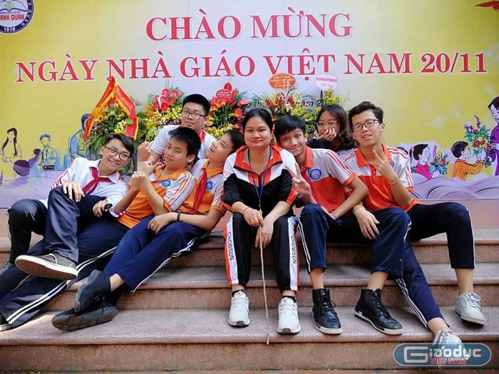 Cô giáo Phạm Thị Thùy Trang được học sinh và đồng nghiệp rất yêu quý. (Ảnh: Nhân vật cung cấp)