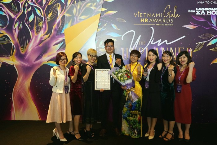 Tập đoàn Sun Group nhận giải tại Vietnam HR Awards 2020.