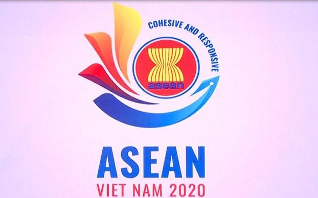 Năm 2020, với vai trò Chủ tịch của Việt Nam, ASEAN đẩy mạnh hợp tác ứng phó và vượt qua các thách thức, trong đó có dịch bệnh COVID-19, giữ vững đà hợp tác và đưa ra những định hướng lớn để phát triển ngày càng vững mạnh, thực sự trở thành hạt nhân của khu vực.