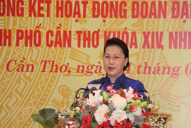 Chủ tịch Quốc hội Nguyễn Thị Kim Ngân phát biểu tại buổi họp mặt. (Ảnh: Ngọc Thiện/TTXVN)