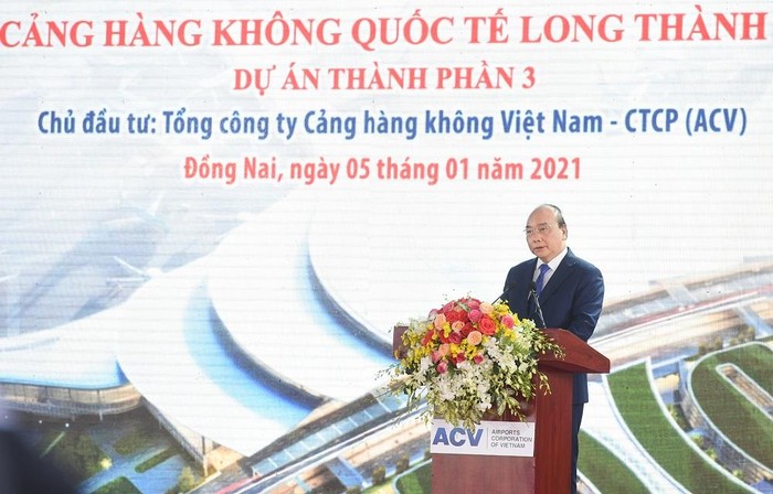 Thủ tướng phát biểu tại lễ khởi công xây dựng Cảng hàng không quốc tế Long Thành giai đoạn 1 – dự án thành phần 3. (Ảnh: VGP)