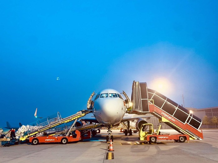 Vietjet vừa được tạp chí về vận tải hàng không Payload Asia vinh danh là “Hãng hàng không vận chuyển hàng hoá trong khoang hành lý tốt nhất của năm” và “Hãng hàng không chi phí thấp có hoạt động vận chuyển hàng hoá tốt nhất năm”.