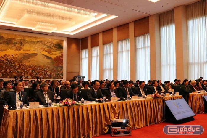 Đại biểu Phạm Tất Thắng tham dự hội thảo VEC 2020