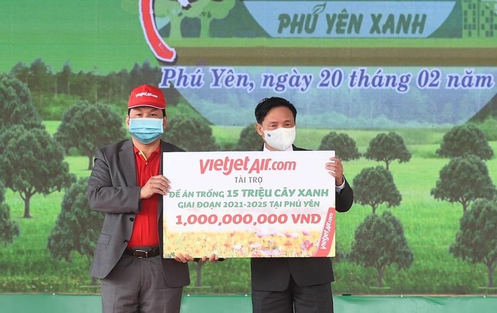 Vietjet cam kết đồng hành cùng Đề án trồng 15 triệu cây xanh tại Phú Yên