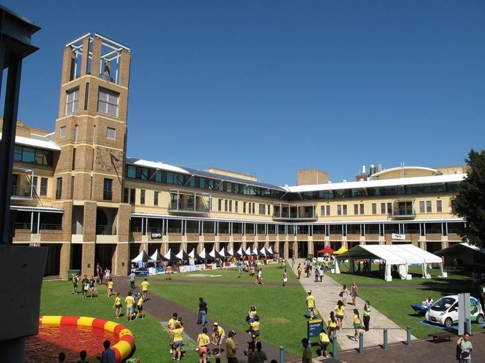 New South Wales Sydney là một trong những trường đại học hàng đầu của Úc đi đầu về đổi mới, nghiên cứu và giảng dạy từ năm 1949 (Ảnh: Website trường).