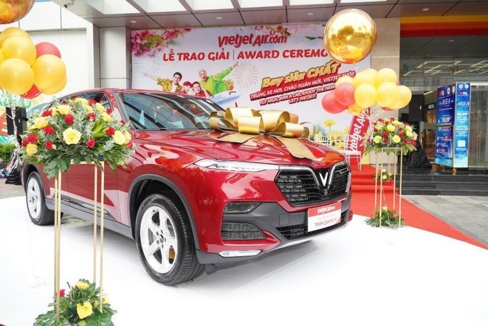 Giải thưởng cao nhất của chương trình là một chiếc xe hơi Vinfast.