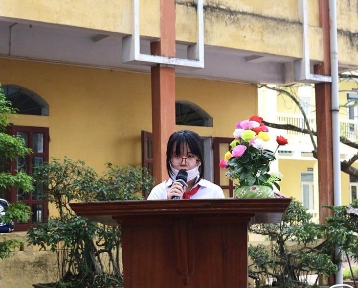 Em Lê Thị Hồng Ánh - học sinh lớp 7B Trường Trung học cơ sở Đồng Lạc gửi lời cảm ơn.