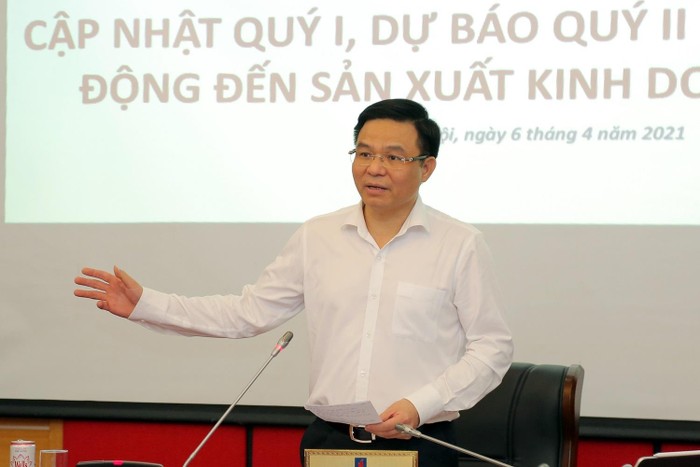Tiến sĩ Lê Mạnh Hùng, Tổng Giám đốc Tập đoàn Dầu khí Việt Nam kết luận buổi tọa đàm