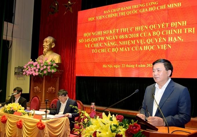 Giáo sư - Tiến sĩ Nguyễn Xuân Thắng phát biểu kết luận hội nghị