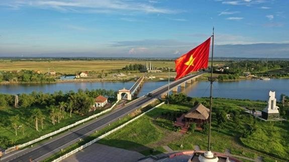 Cụm di tích lịch sử cầu Hiền Lương - sông Bến Hải (Quảng Trị). Ảnh: dantocmiennui.vn