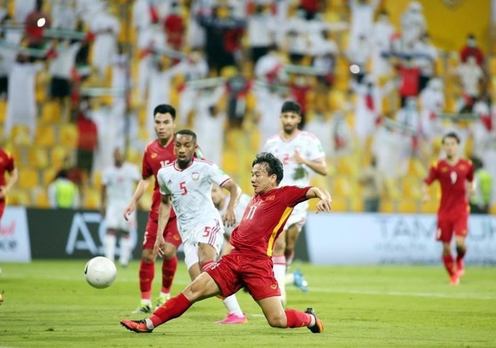 Cầu thủ Minh Vương ghi bàn vào lưới UAE tại vòng loại 2 World Cup 2022. (Ảnh: 24h.com.vn)