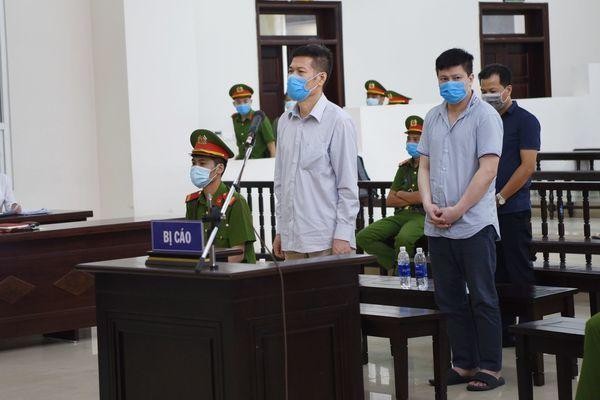 Các bị cáo tại tòa. (Ảnh: Vietnamnet.vn)