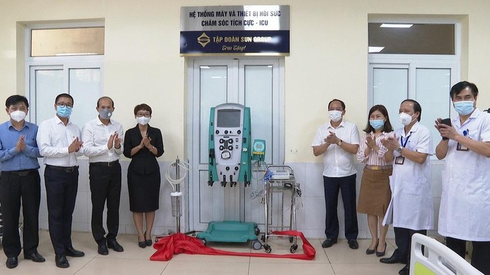 Lễ bàn giao hệ thống máy và thiết bị hồi sức tích cực của Sun Group cho Bệnh viện Đa khoa Hưng Yên