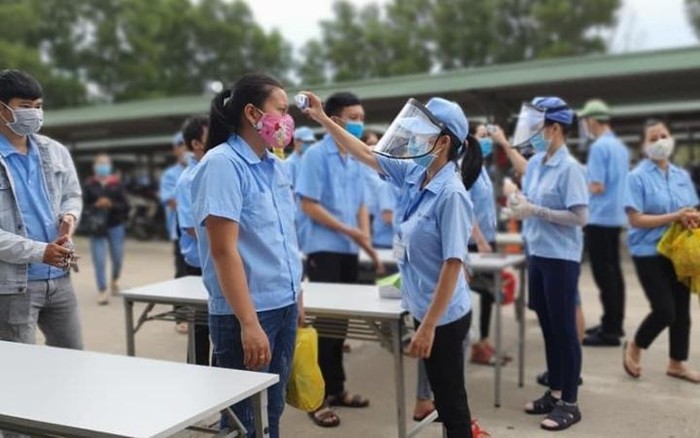 Bảo hiểm xã hội Việt Nam huy động toàn ngành khẩn trương thực hiện các chính sách hỗ trợ người lao động, người sử dụng lao động gặp khó khăn do đại dịch Covid-19. (Ảnh minh hoạ: Baochinhphu.vn)