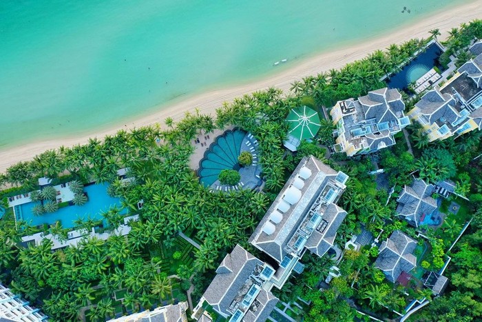 Khu nghỉ dưỡng JW Marriott Phu Quoc Emerald Bay với bể bơi con sò độc đáo