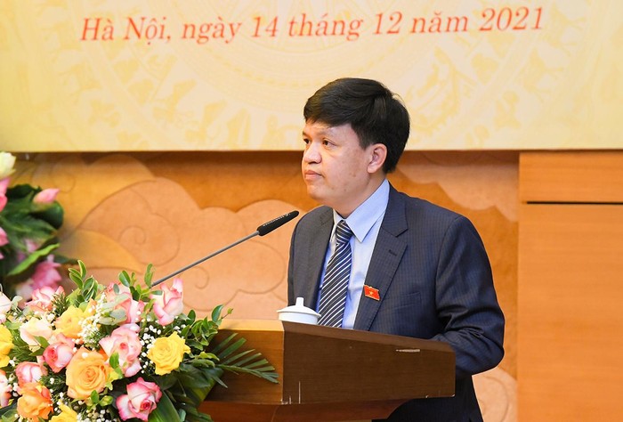 Phó Chủ nhiệm Ủy ban Khoa học, Công nghệ và Môi trường Tạ Đình Thi phát biểu tại buổi lễ.