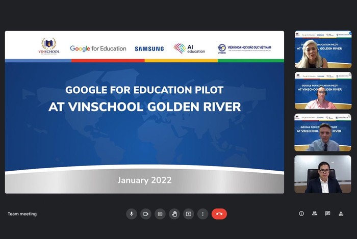 Ban lãnh đạo Hệ thống Giáo dục Vinschool cùng đại diện đến từ Google và Samsung trong cuộc họp triển khai chương trình