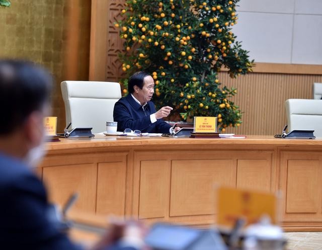 Phó Thủ tướng Lê Văn Thành yêu cầu các bộ ngành, địa phương liên quan phải bám sát tiến độ, quyết liệt tập trung chỉ đạo, tháo gỡ khó khăn, vướng mắc. Ảnh: VGP/Đức Tuân